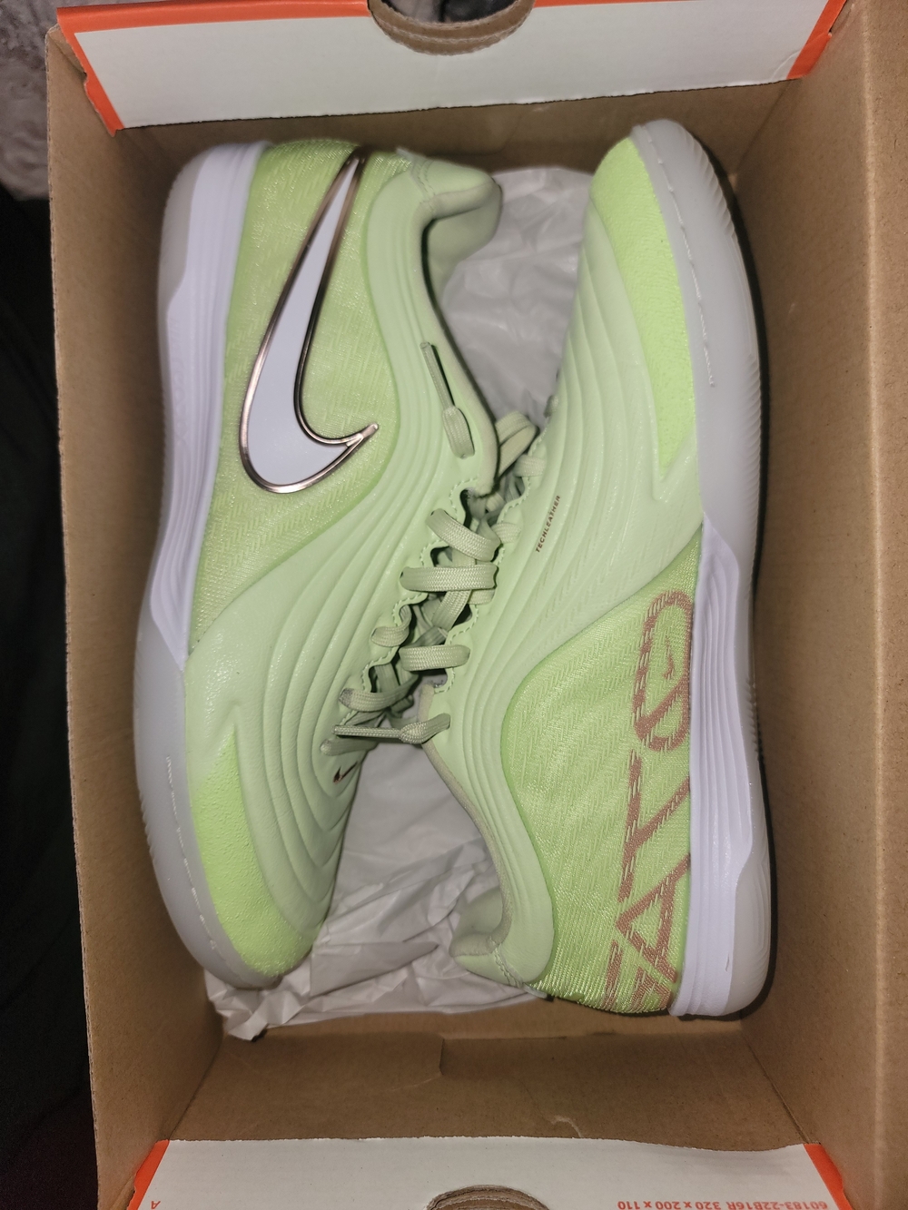 Nike Tiempo Reactgato LE IC [Liquid Lime/White] Size Men's 8.5